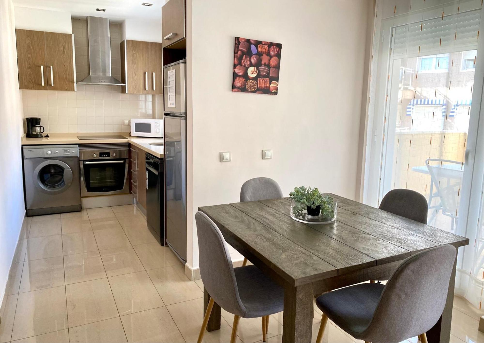Apartamentos Carlton Vyb Денія Екстер'єр фото