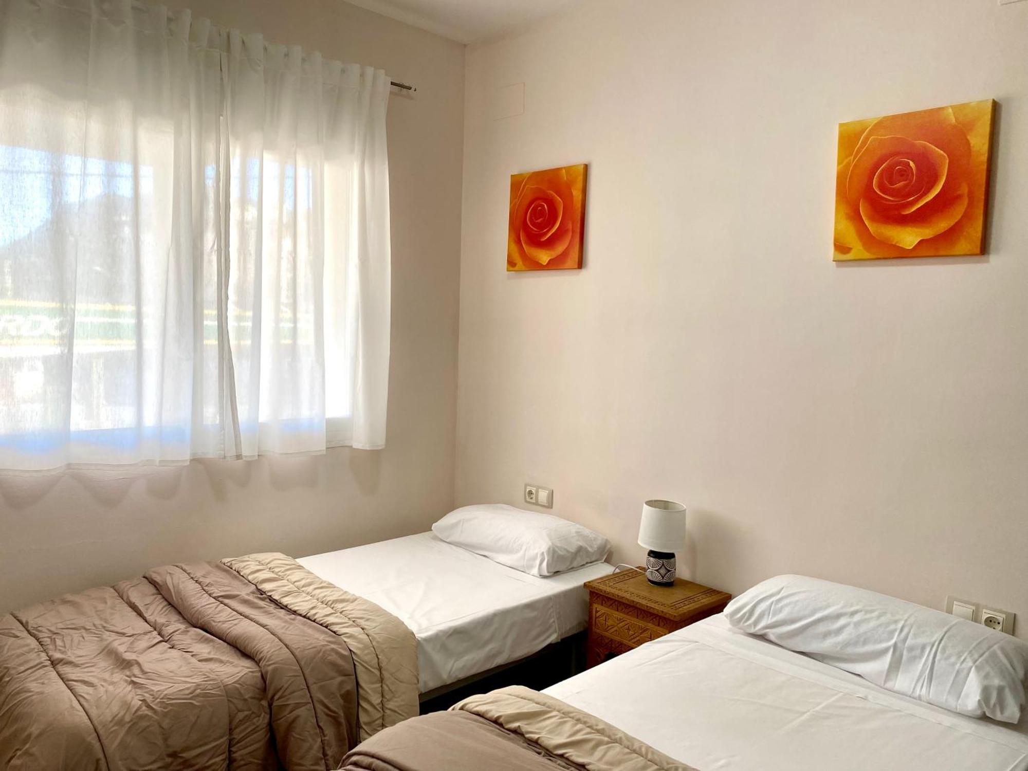 Apartamentos Carlton Vyb Денія Екстер'єр фото