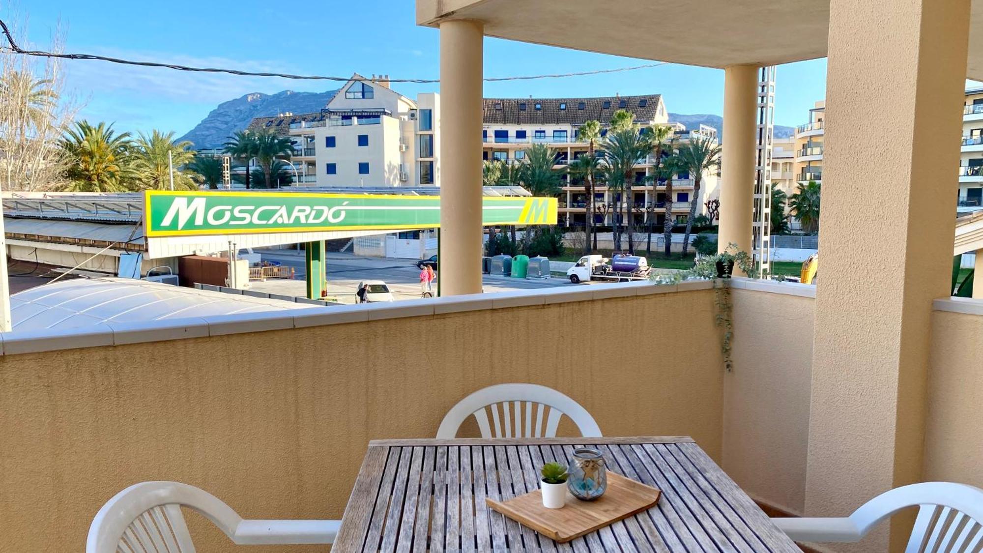 Apartamentos Carlton Vyb Денія Екстер'єр фото