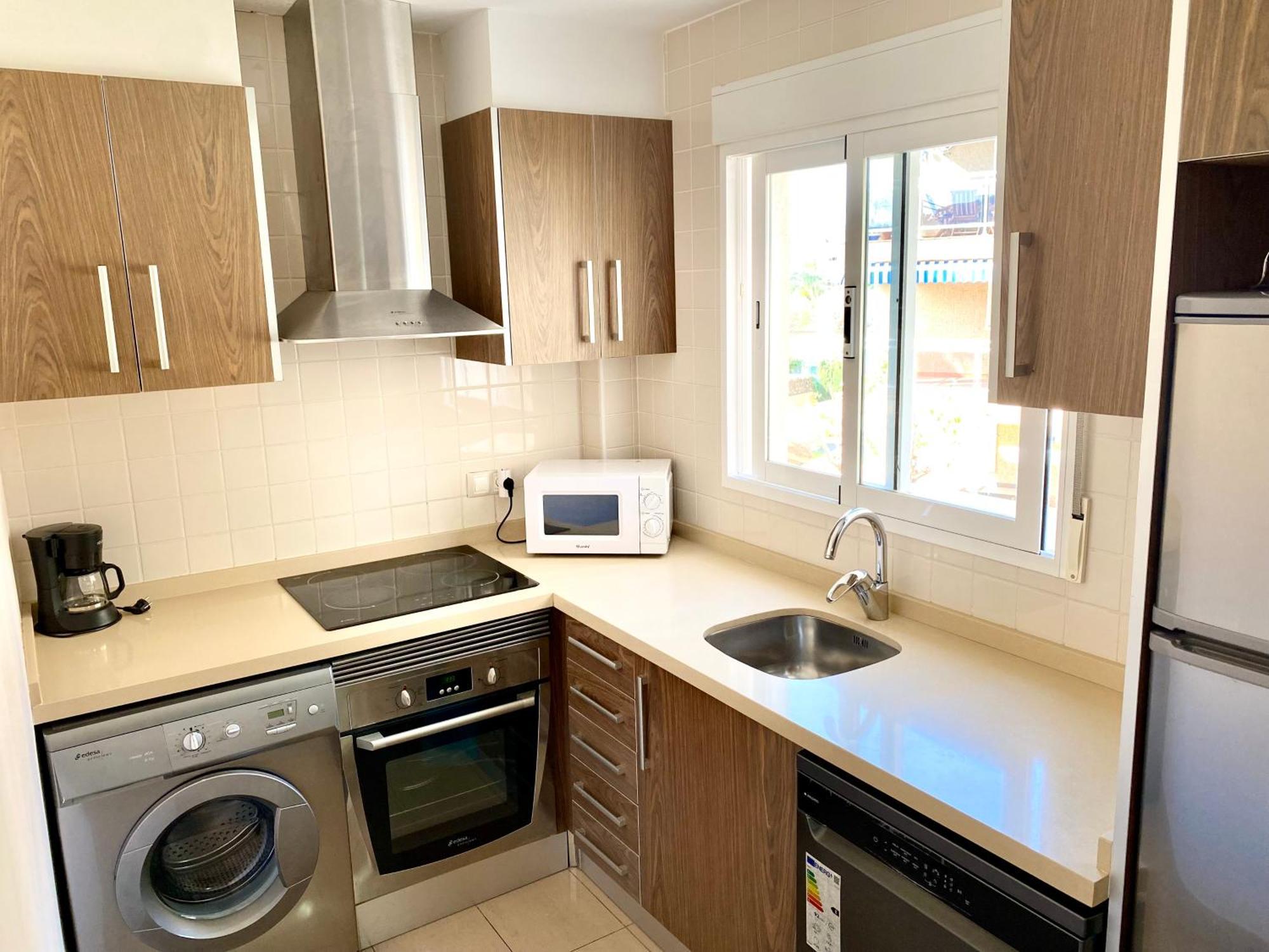 Apartamentos Carlton Vyb Денія Екстер'єр фото