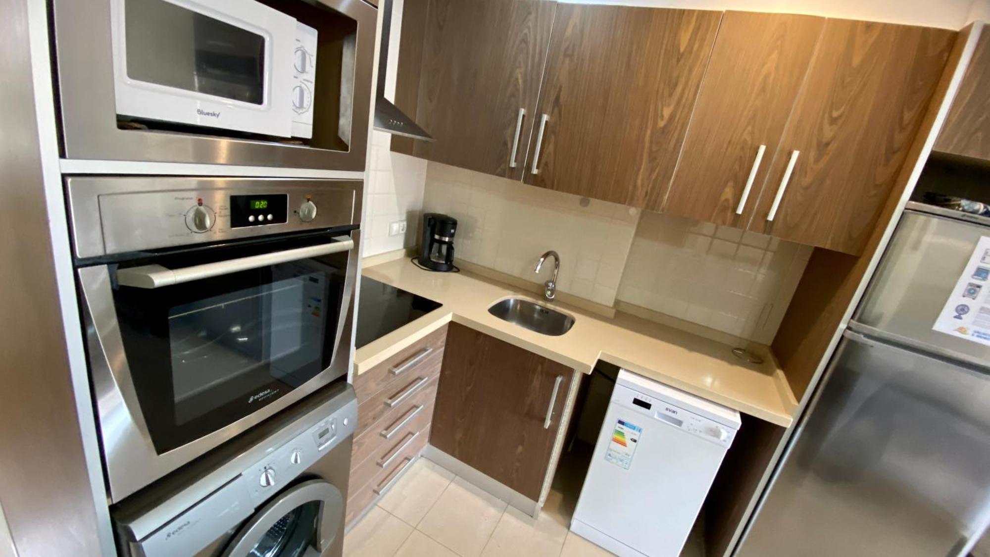 Apartamentos Carlton Vyb Денія Екстер'єр фото