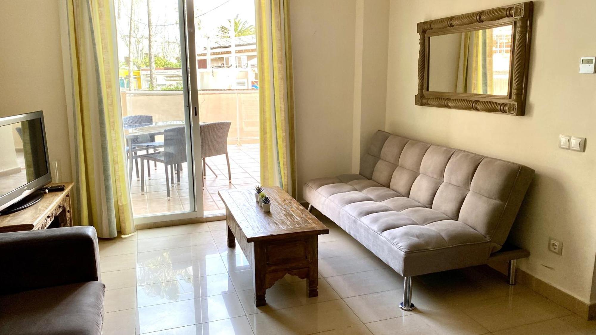 Apartamentos Carlton Vyb Денія Екстер'єр фото
