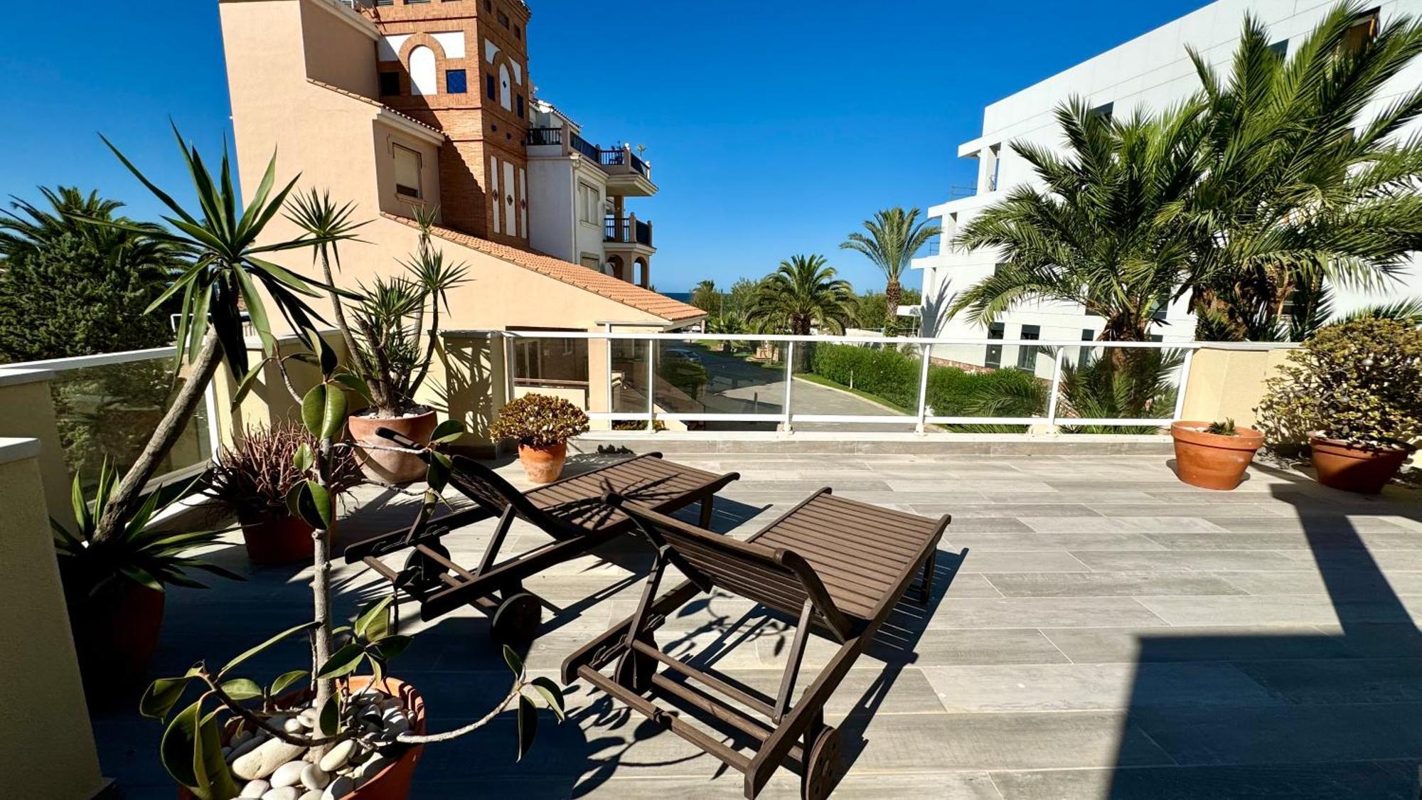 Apartamentos Carlton Vyb Денія Екстер'єр фото