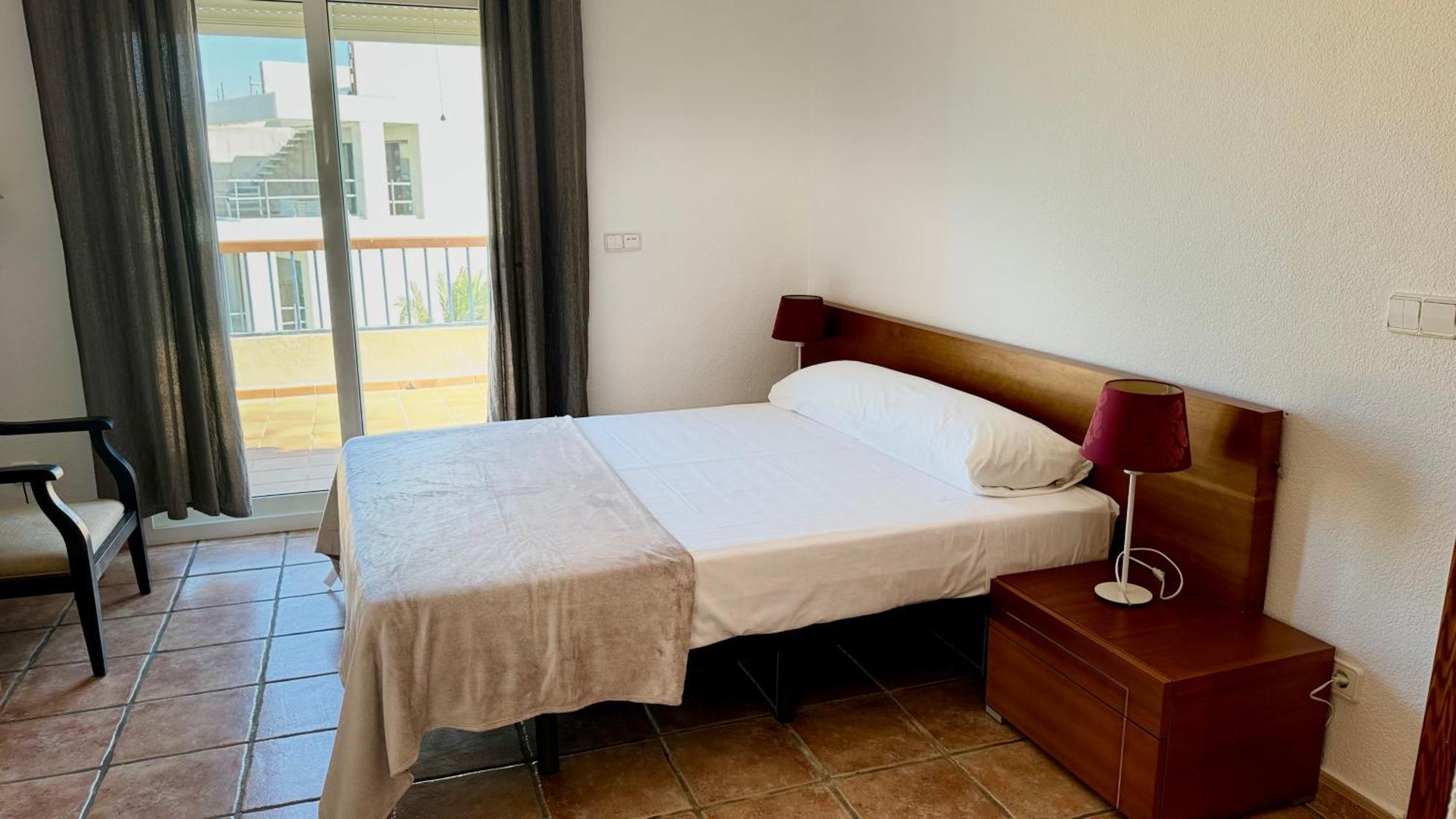 Apartamentos Carlton Vyb Денія Екстер'єр фото
