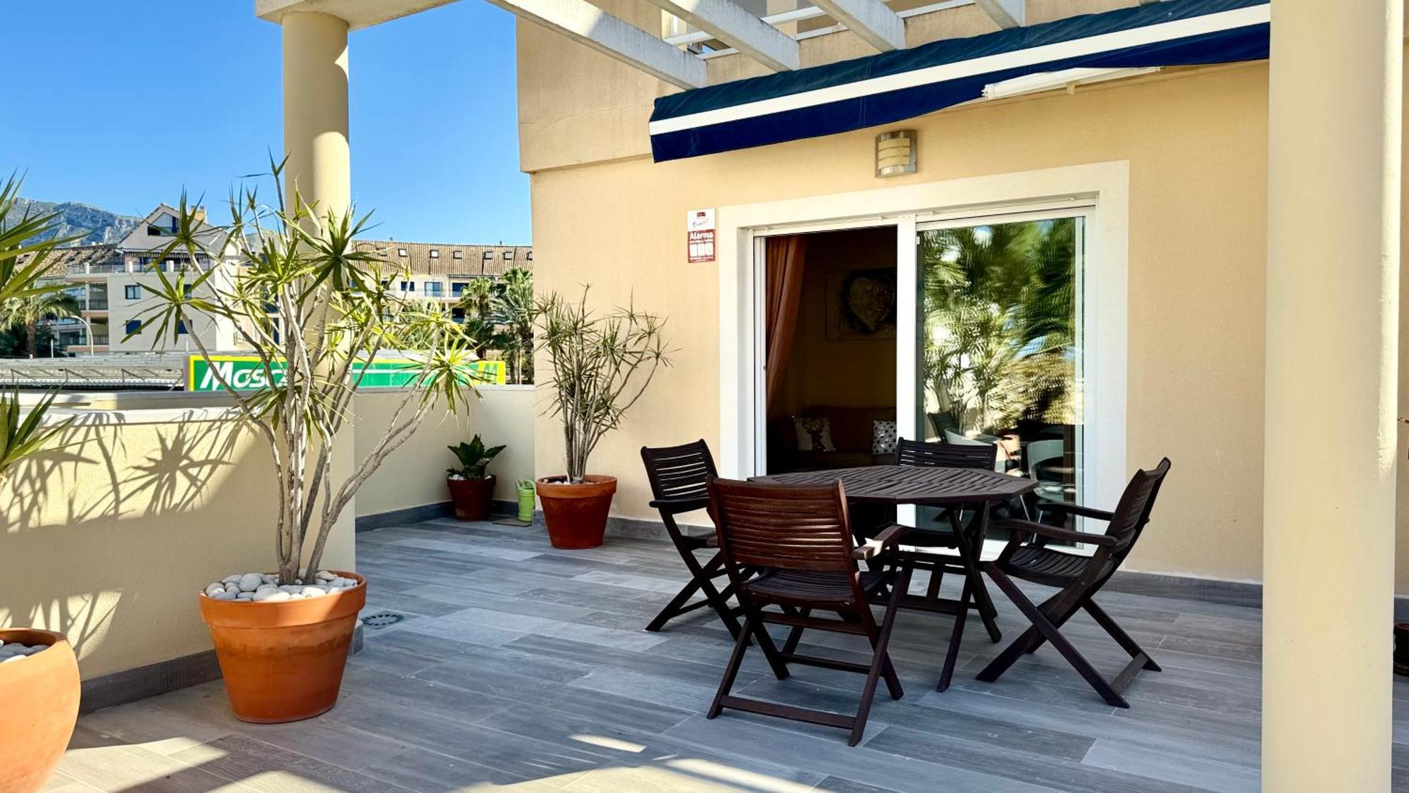 Apartamentos Carlton Vyb Денія Екстер'єр фото