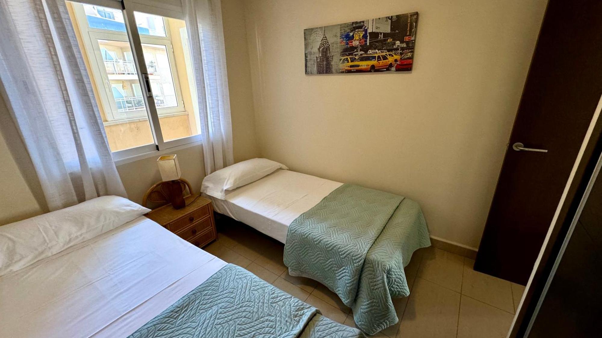 Apartamentos Carlton Vyb Денія Екстер'єр фото