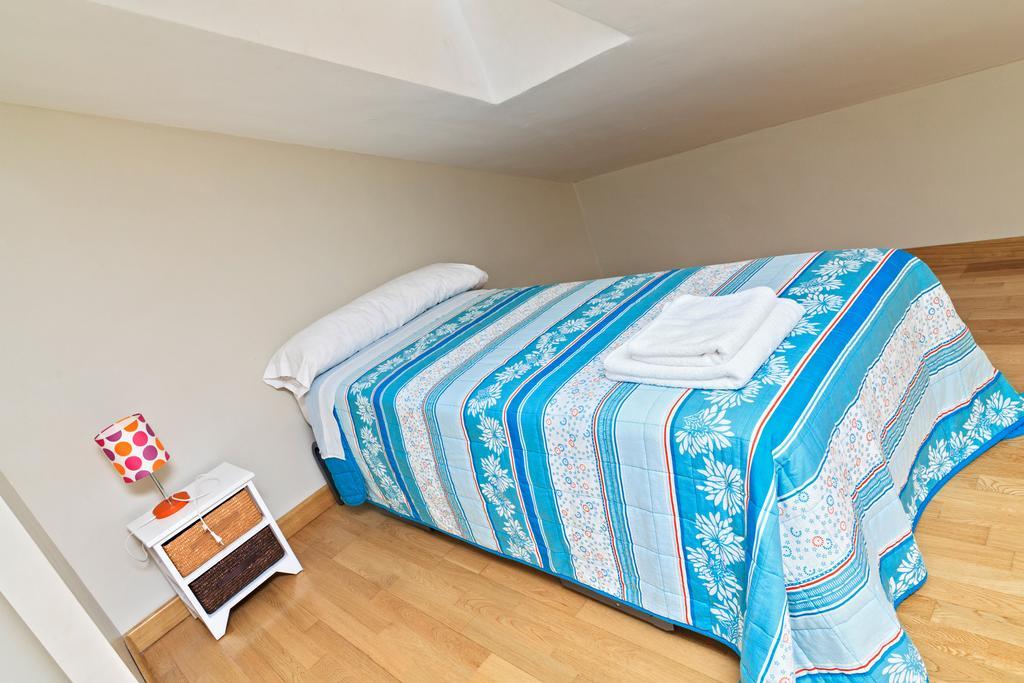 Apartamentos Carlton Vyb Денія Екстер'єр фото