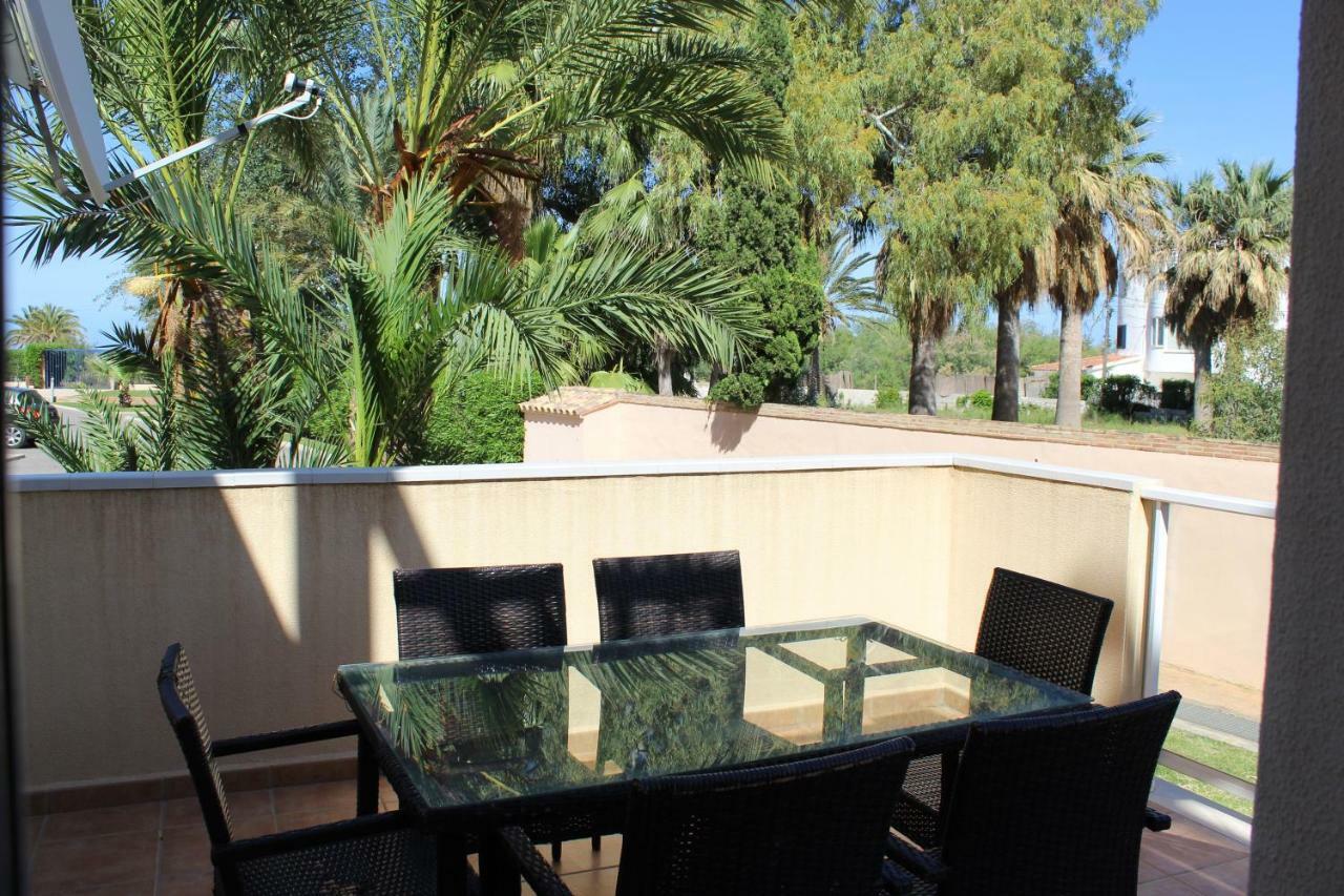 Apartamentos Carlton Vyb Денія Екстер'єр фото